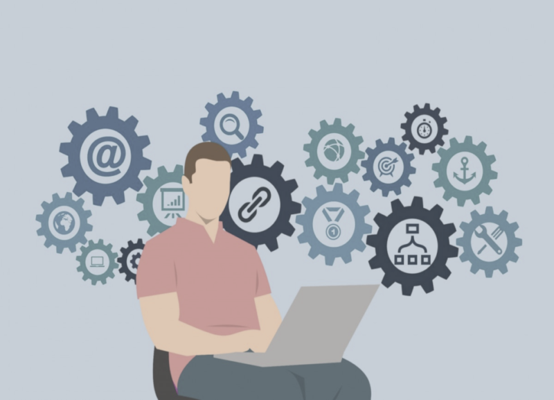 Projektmenedzser CRM - éves